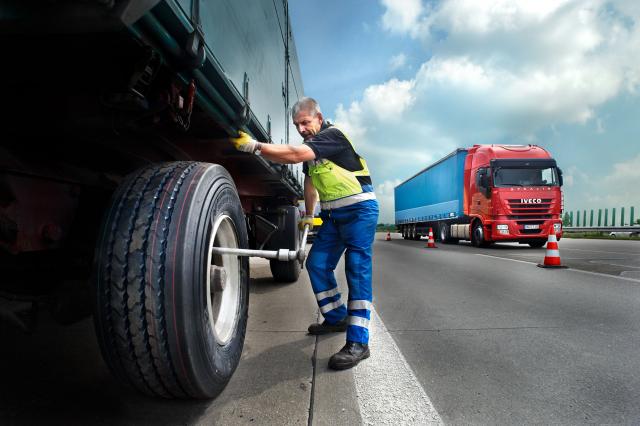 Die Kopie eines Reisepasses wird am Multifunktionsprinter angefertigt (Die Bildrechte liegen bei dem Verfasser der Mitteilung.)