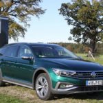 Pferdeanhänger-Zugfahrzeugtest VW Passat Alltrack auf Mit-Pferden-reisen.de