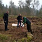 Symbolische Übergabe der ersten 100 Bäume