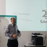 Jubiläumsbesuch (von links): Lantek-CEO Alberto López de Biñaspre