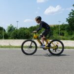 Richtiges Bremsen lernen - diese E-Bike Übungen sollten Kinder beherrschen