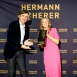 Angelika Neiber hat überzeugt und den Internationalen Speaker Award bekommen (© Dominik Pfau)