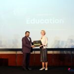 Calmfidence® Gründerin Nell Pütter erhält Auszeichnung für Leadership auf der Education 2.0 Conference in Dubai 2022.