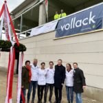 Strahlende Gesichter beim Richtfest der Bäckerei Pass (Bildquelle: Vollack)