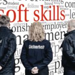 secura protect Mitarbeiter/in konfrontiert mit Soft Skills (© secura protect - @rafal_olechowski)