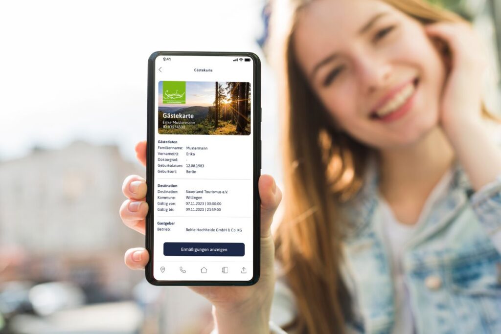 Die eID-basierte digitale Gästekarte für Sauerland Tourismus von HelloGuest (© HelloGuest Solutions GmbH)