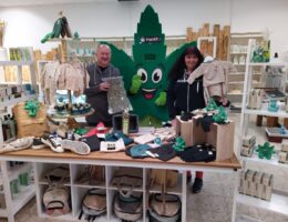 Deutschlands größter Hanf-Megastore hat in Aschheim bei München eröffnet (Bildquelle: (Foto: Josef König für Natur Erlebniswelt GmbH).)