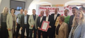 20 Jahre PANACEO: Gründer Jakob Hraschan mit Wegbegleitern wie Franz Klammer und Baldur Preiml sowie Mitarbeitern und Gästen