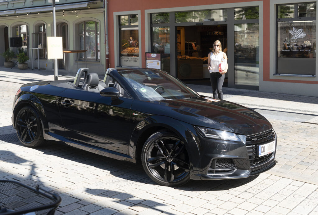 Verdeck auf oder zu? Bei Unsicherheit das Verdeck einfach schließen. Foto: HUK-COBURG (Die Bildrechte liegen bei dem Verfasser der Mitteilung.)