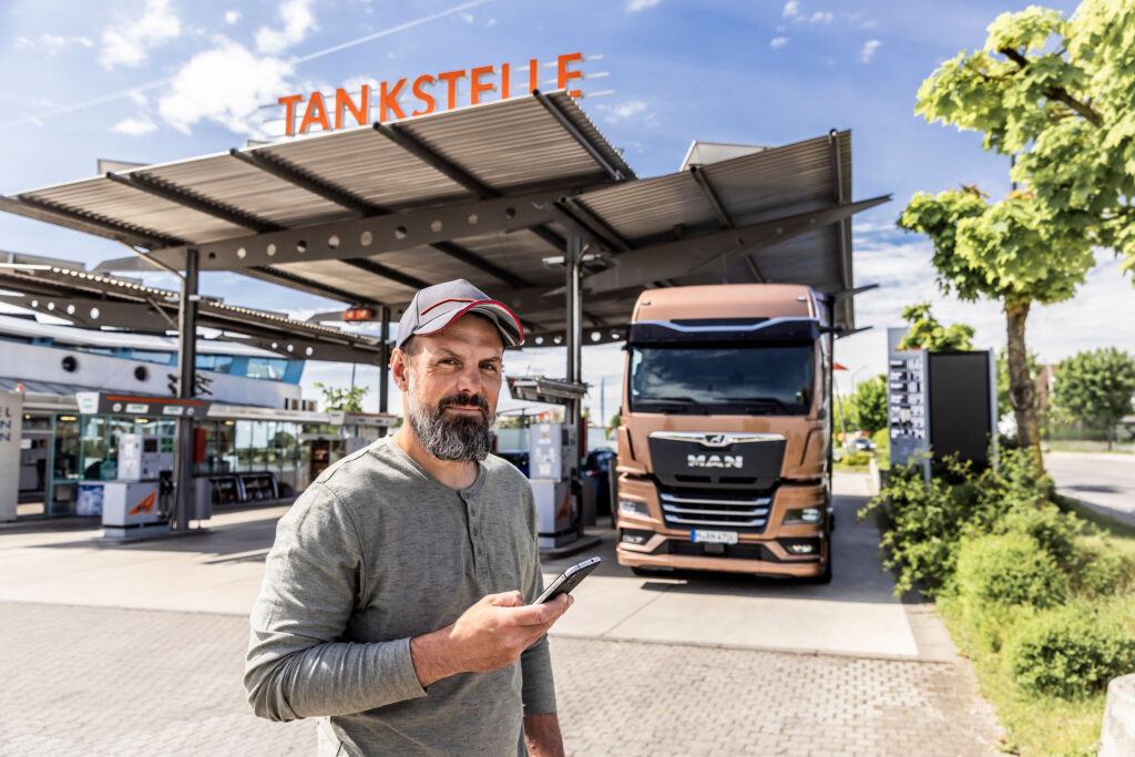 MAN SimplePay bietet eine neue Nutzererfahrung beim Fahrzeug- und Kostenmanagement. (Bildquelle: MAN Truck & Bus)