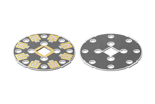 Wirebonding-Substrat für den QPU-Chip (Die Bildrechte liegen bei dem Verfasser der Mitteilung.)