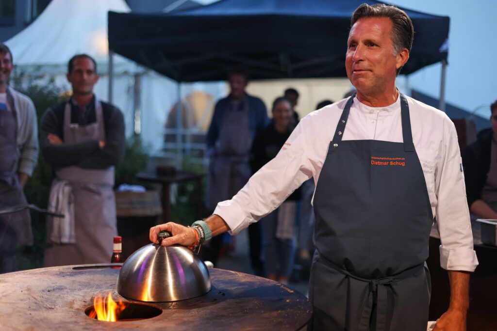 Privatkoch und Grillmeister Dietmar Schug beim Grillkurs "Meat and Greet" in Köln (Die Bildrechte liegen bei dem Verfasser der Mitteilung.)