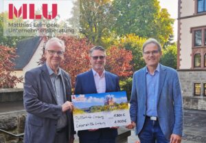 MLU feiert Jubiläum mit Spendenaktion: 3.000 Euro für Pallottiner und Lebenshilfe Limburg