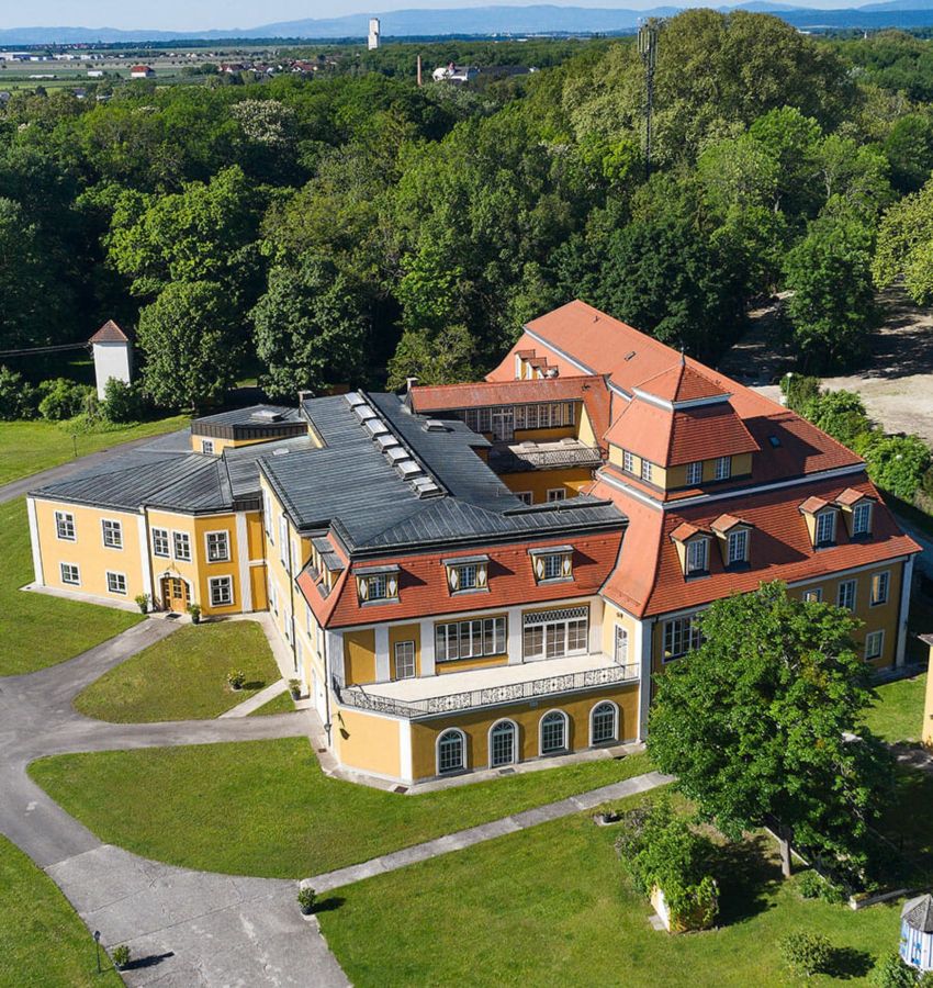 LNR Real Estate GmbH